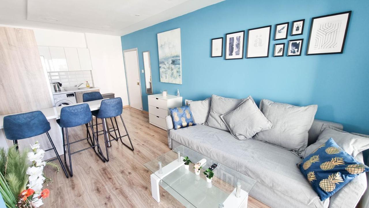 Modern Retreat: 2Br Stylish Apt With Comfy Rooms! Smart Tv With 200Mbps Internet Lárnaka Eksteriør bilde